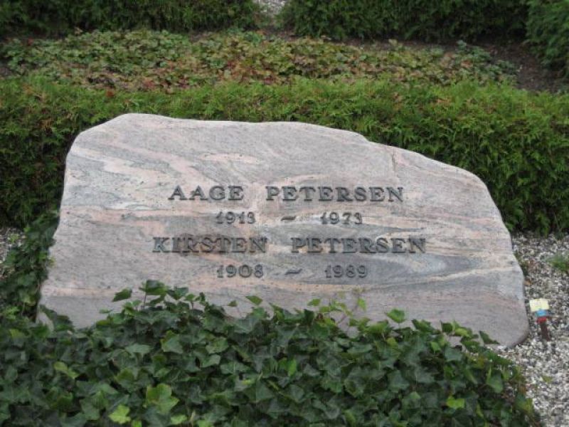 Aage Petersen.jpg